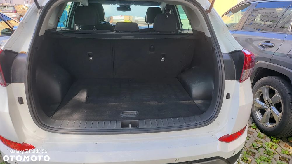 Hyundai Tucson 2.0 CRDI BlueDrive GO 2WD - 16