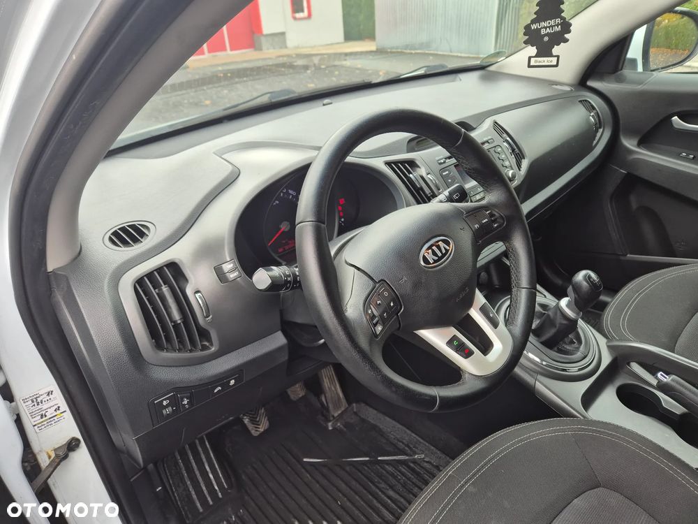 Kia Sportage - 12