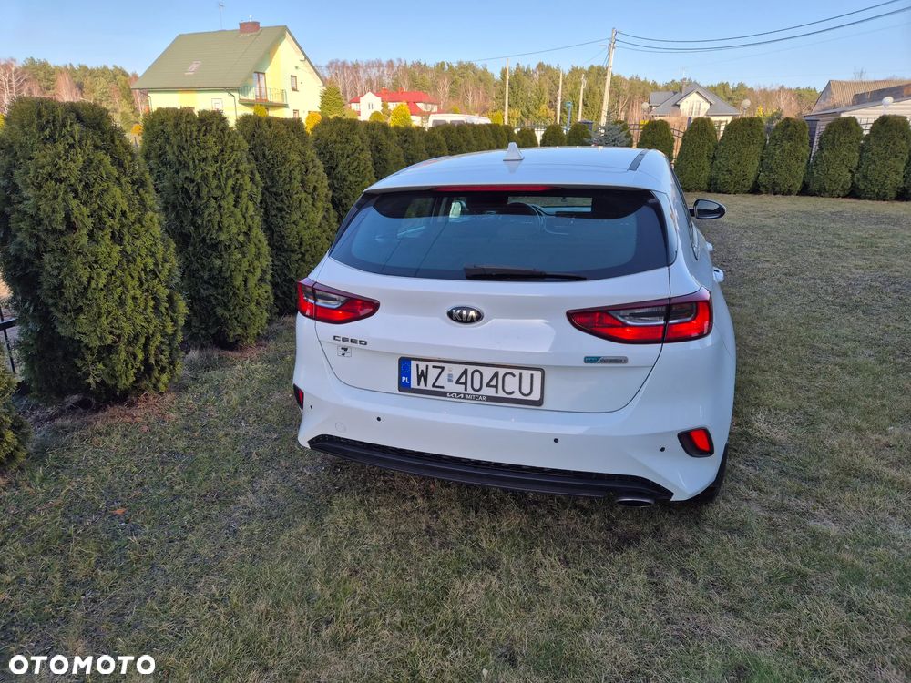 Kia Ceed - 4