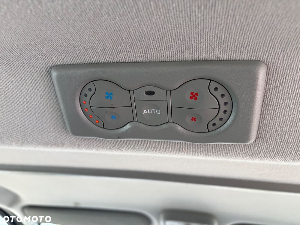 Renault Trafic Passenger Pack Clim - 14
