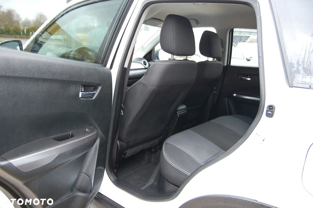 Suzuki Vitara - 22