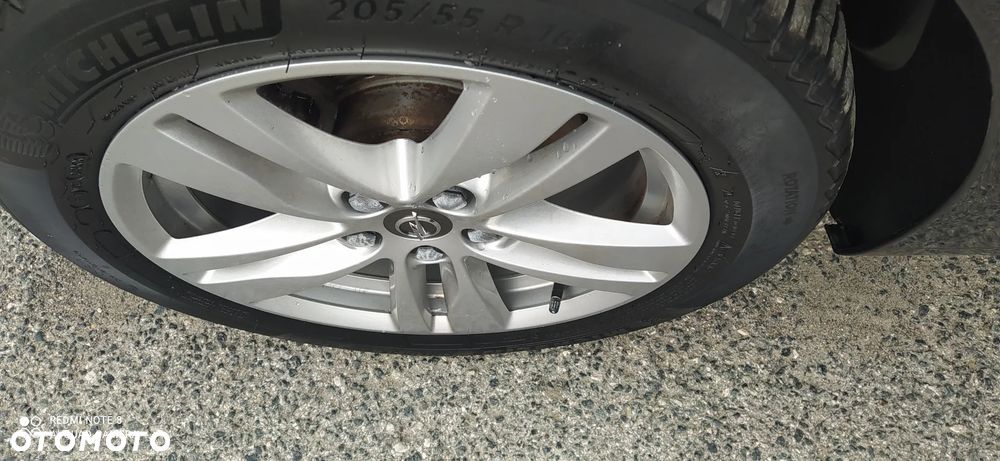 Opel Astra 1.4 Turbo Start/Stop Business - 28