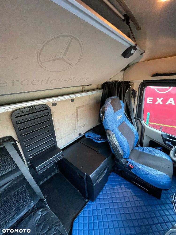 Mercedes-Benz Actros - 17