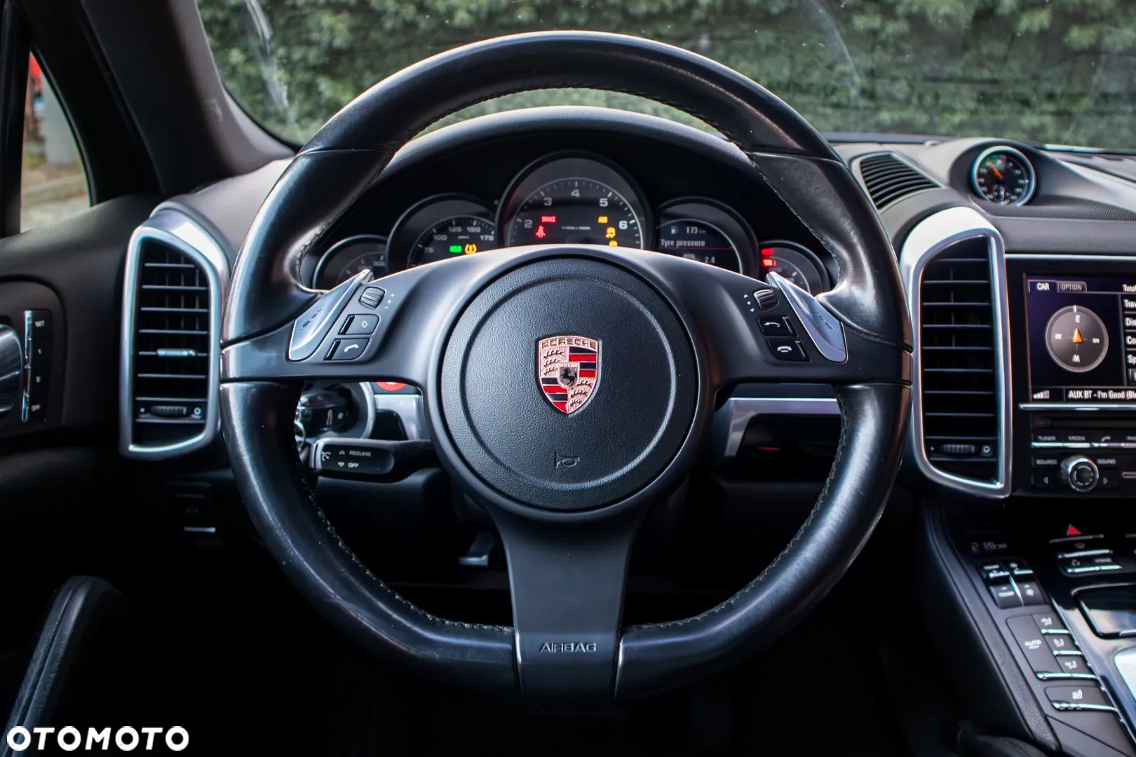 Porsche Cayenne - 30