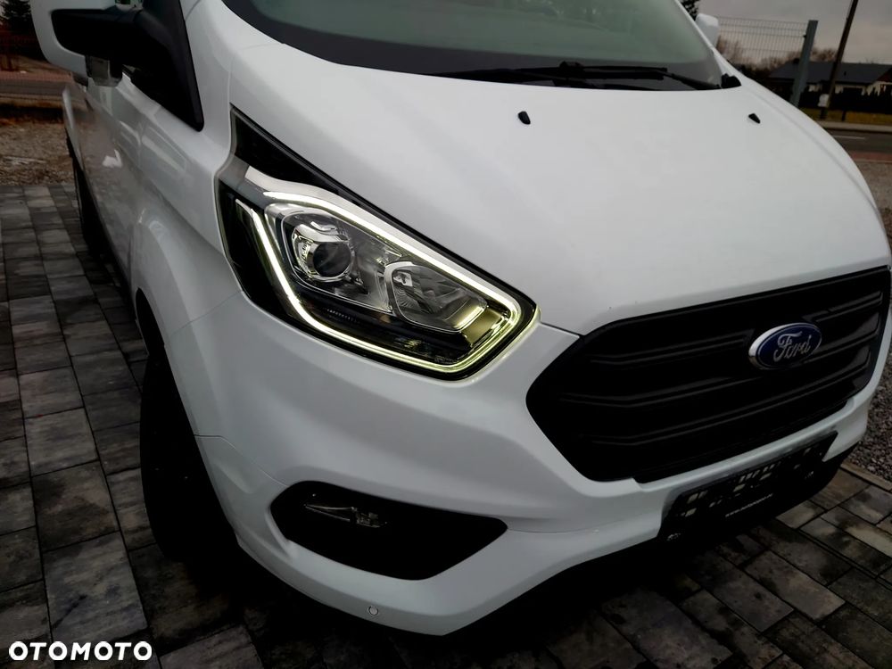 Ford Transit Custom 310 L2H1 Limited - 8