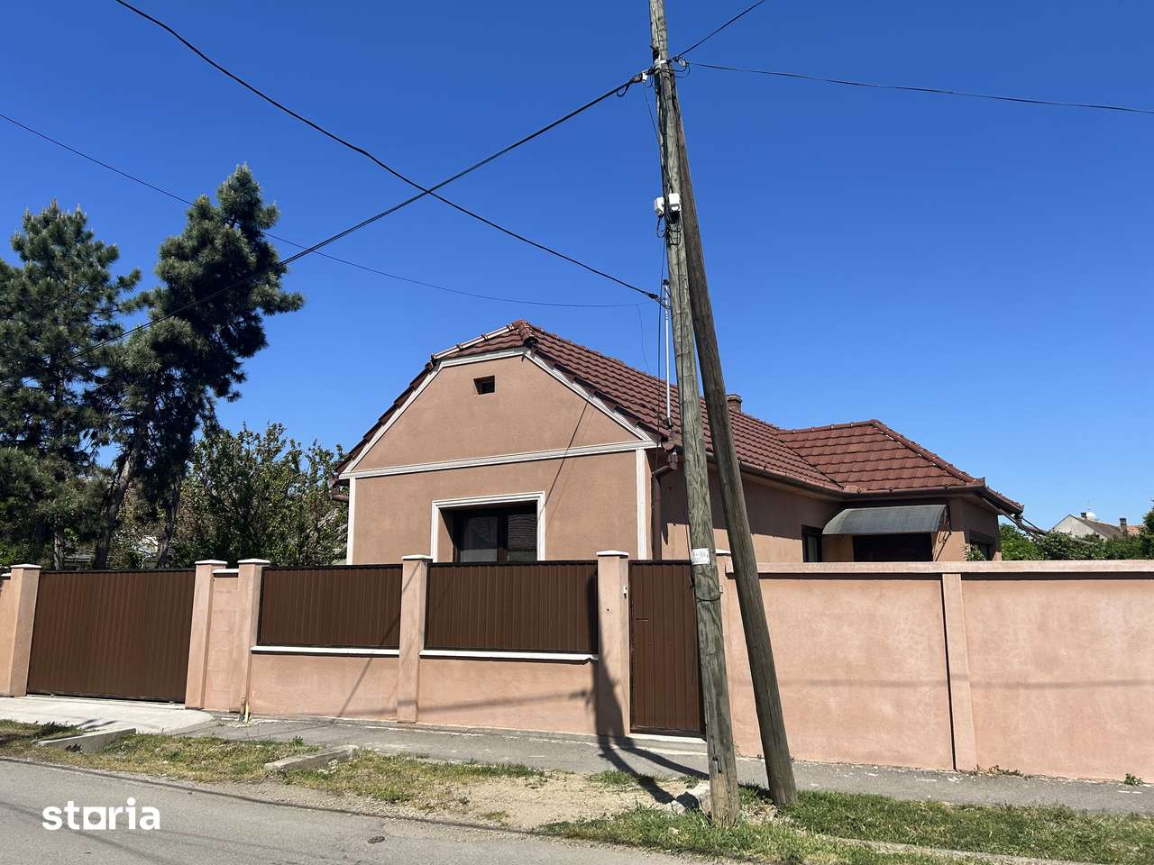 Casă complet renovată - Imagine principală: 2/20