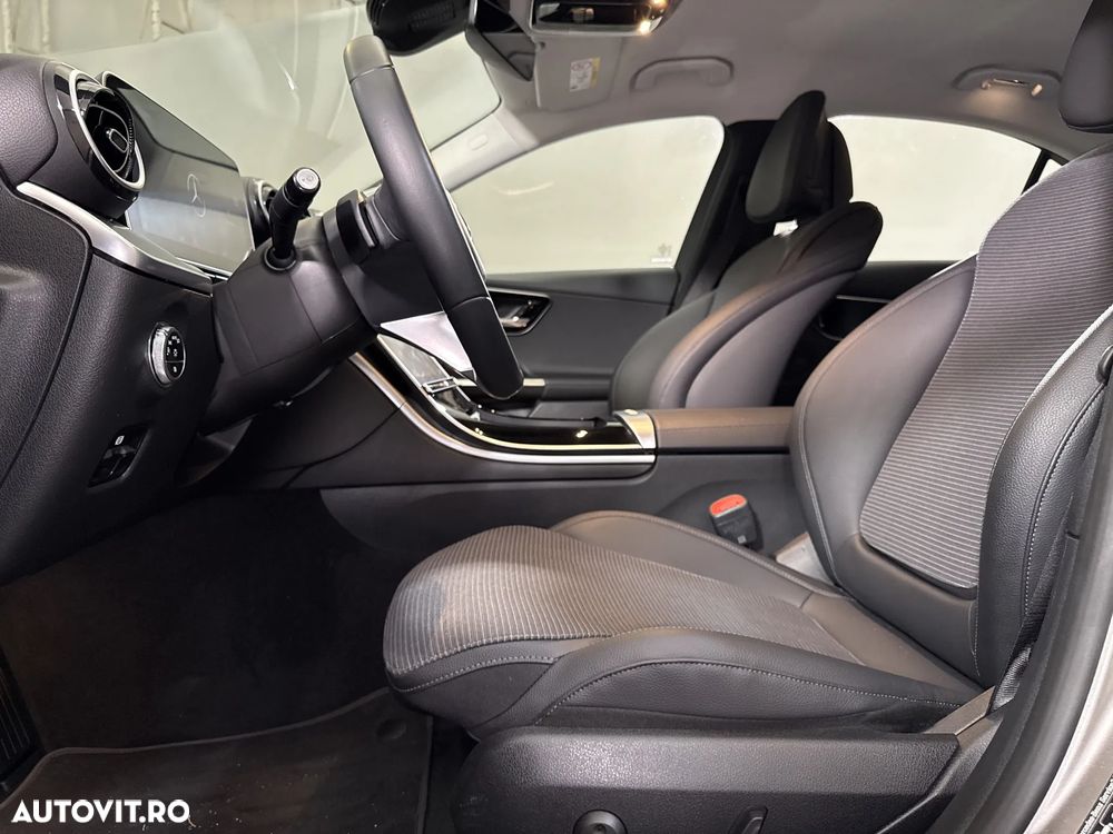 Mercedes-Benz C 300 PHEV - 24