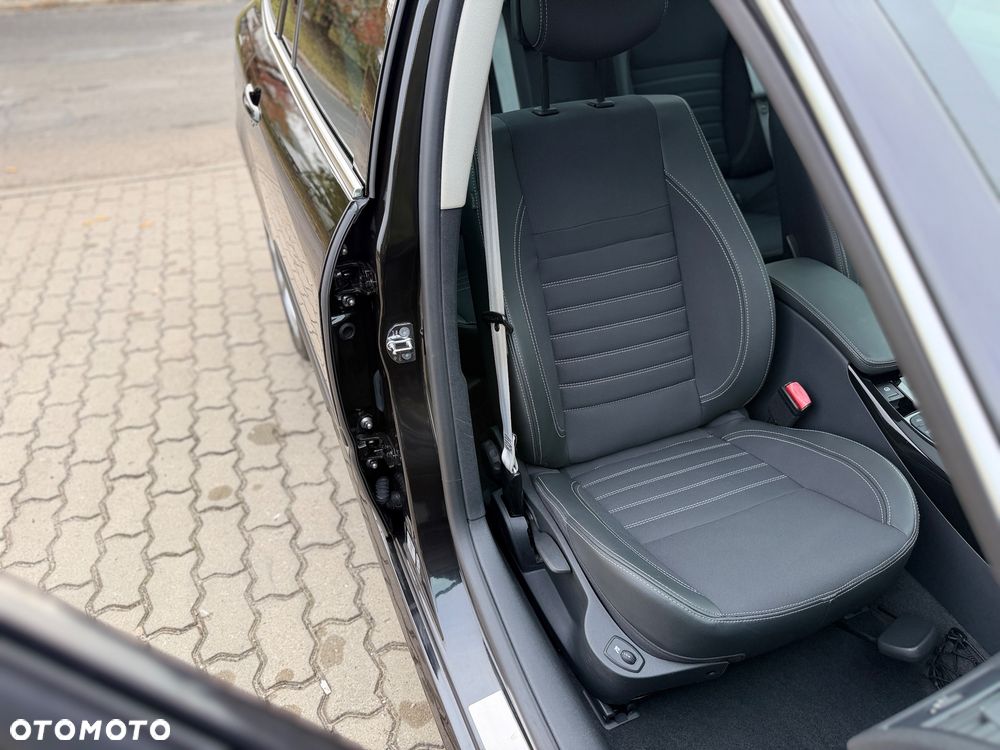 Renault Laguna 2.0 T Bose Edition - 31