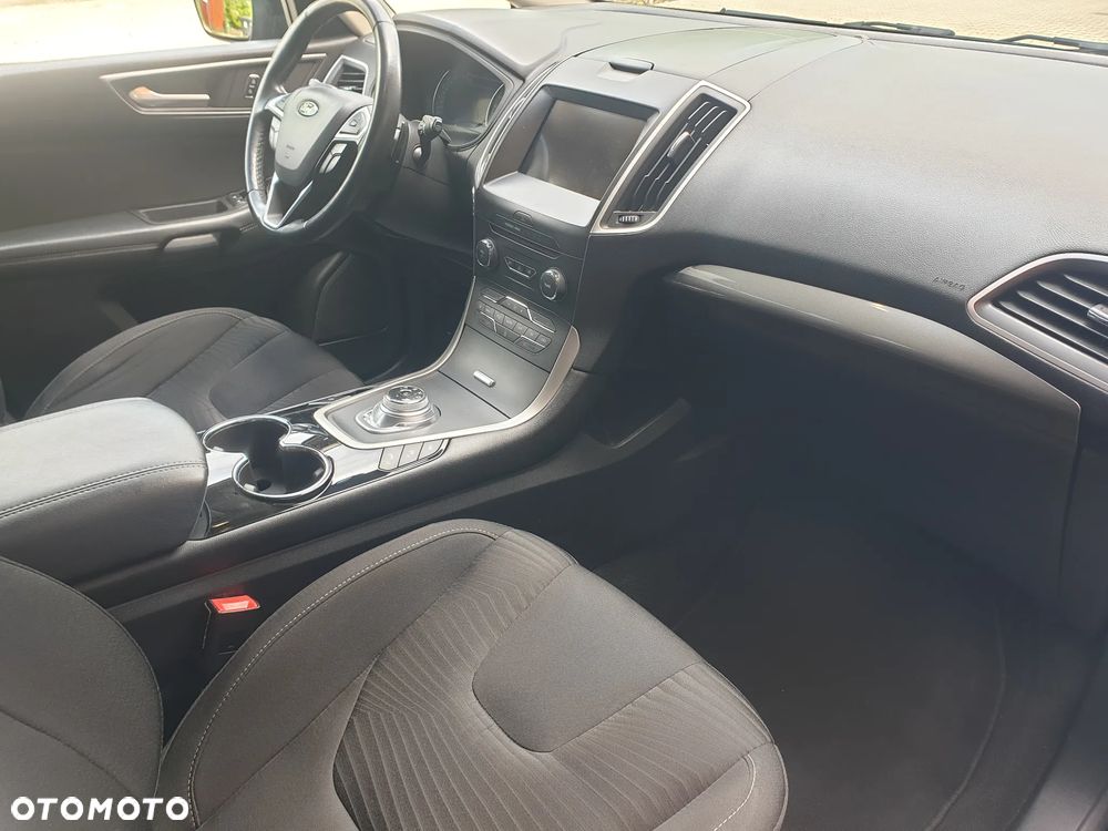 Ford S-Max - 14