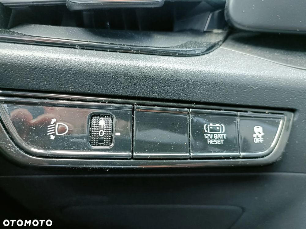 Kia Niro 1.6 GDI Hybrid M - 19