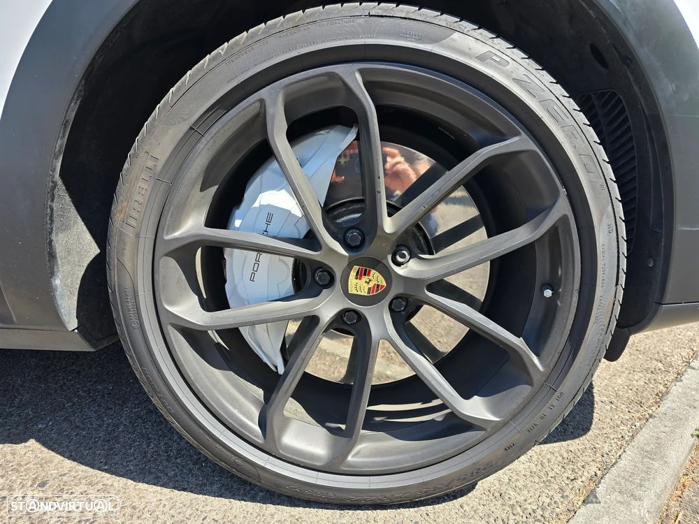 Porsche Cayenne Coupé E-Hybrid - 11