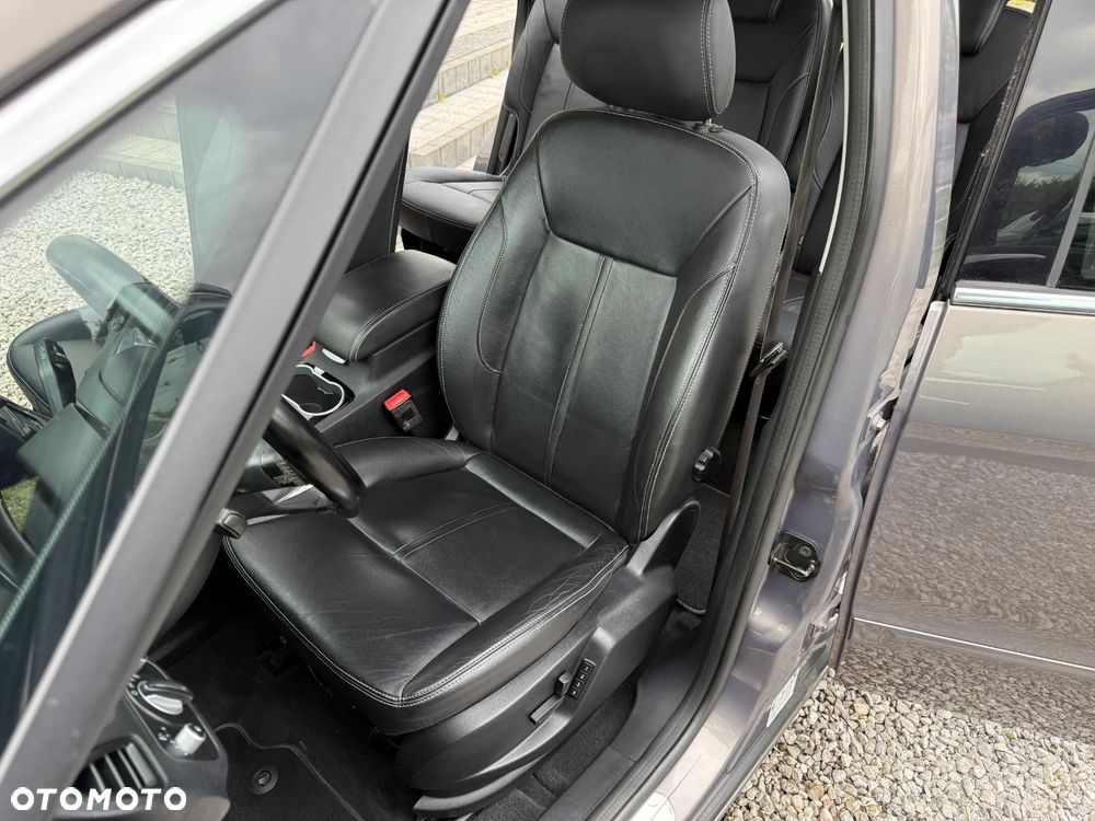 Ford S-Max 2.0 TDCi DPF Titanium - 26