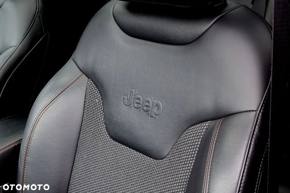 Jeep Compass 1.4 TMair Limited 4WD S&S - 26