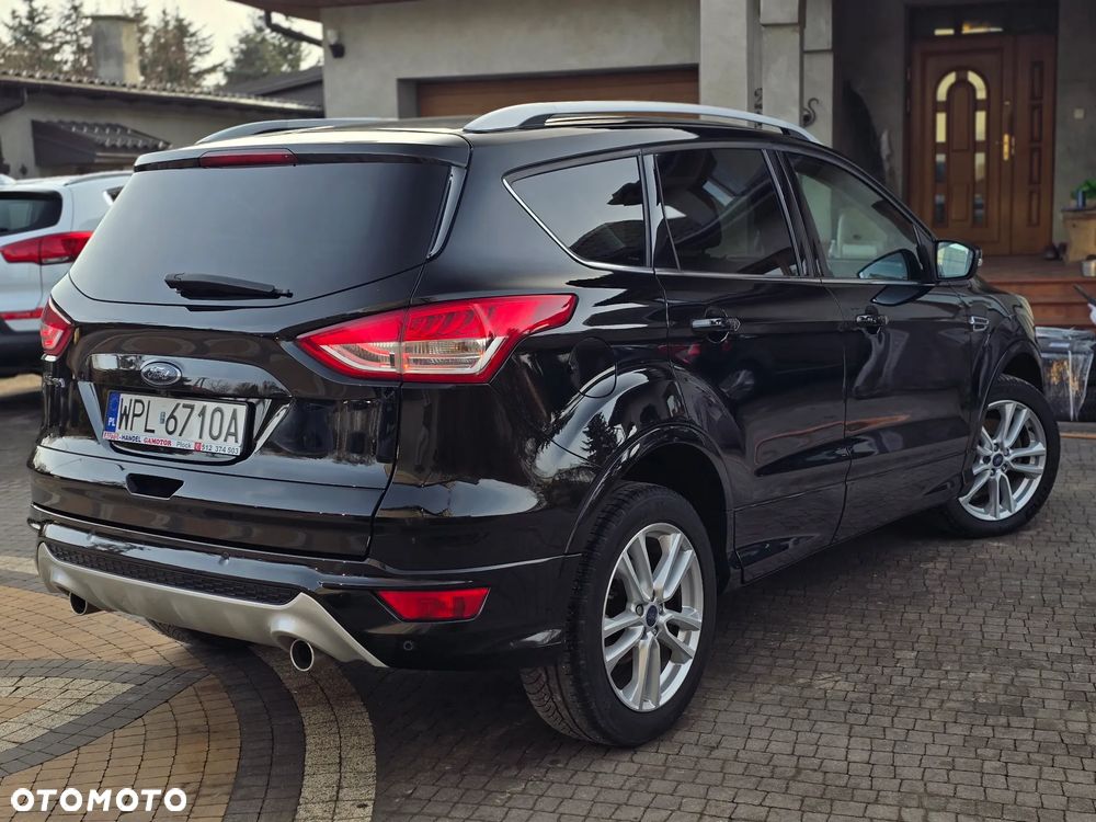 Ford Kuga - 1
