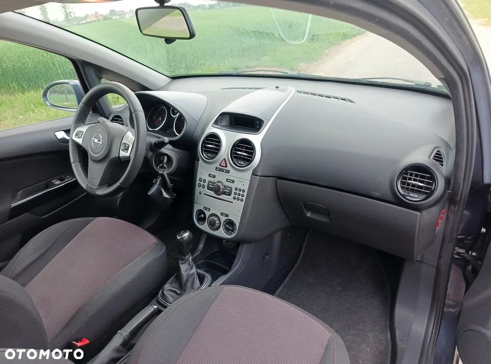 Opel Corsa 1.4 16V Enjoy - 12