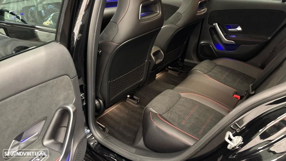 Mercedes-Benz A 250 7G-DCT AMG Line - 6