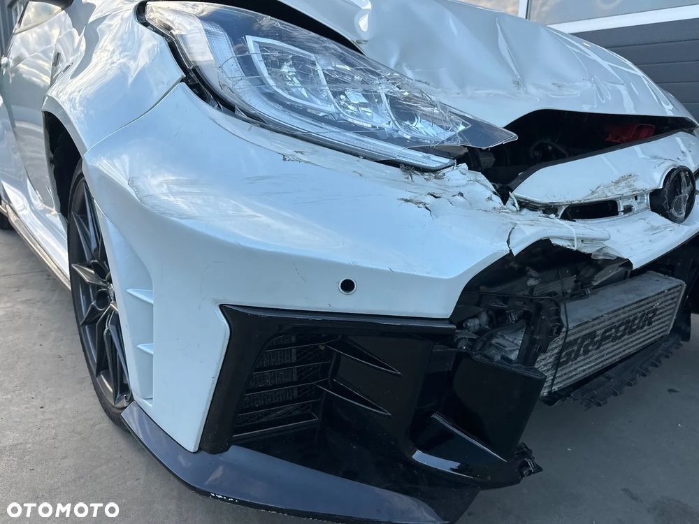 Toyota GR Yaris 1.6 Dynamic - 12
