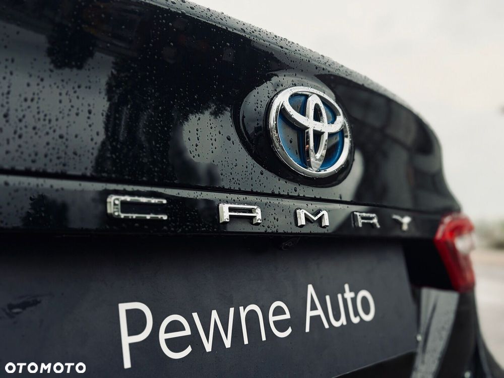 Toyota Camry 2.5 Hybrid Executive CVT - 11