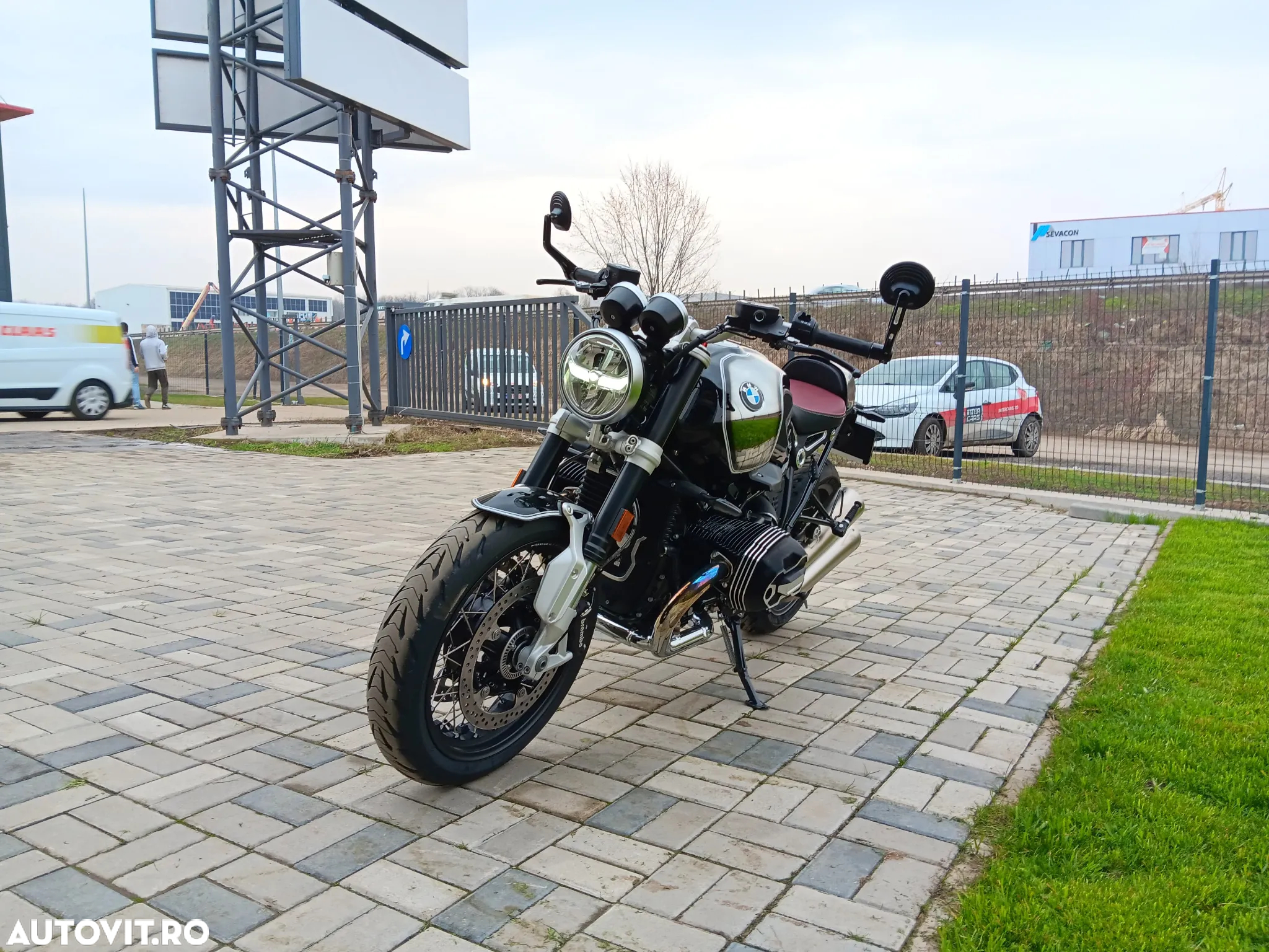 BMW R nineT 100th Anniversary - 4