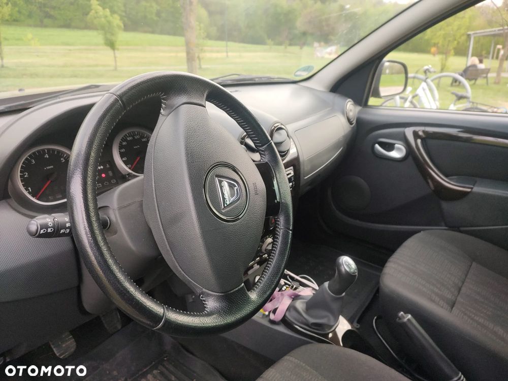 Dacia Duster dCi 90 FAP 4x2 Ice - 3