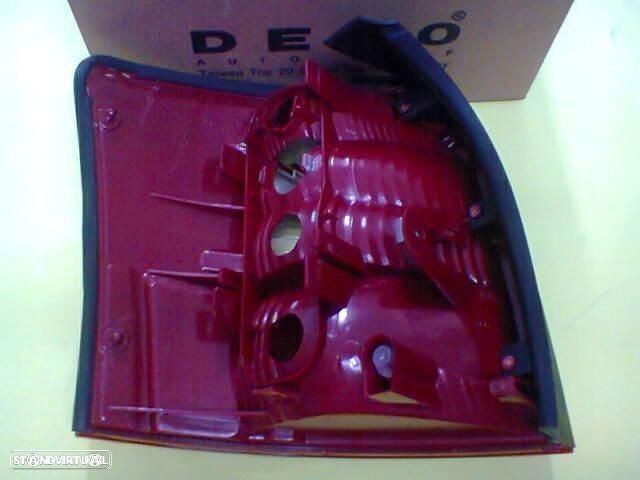 farolim de trás direito Audi A4 Avant B6 2001-2005 (novo) - 2