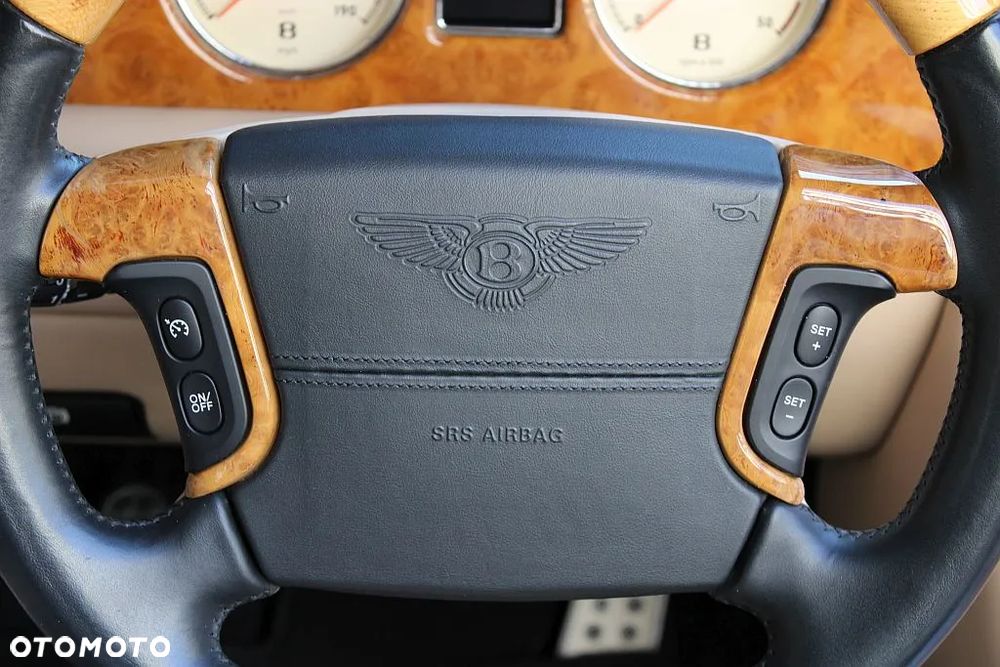Bentley Azure Standard - 21