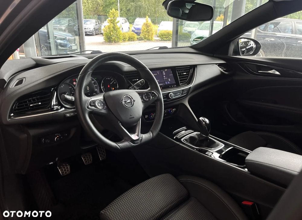 Opel Insignia 2.0 CDTI Exclusive S&S - 11