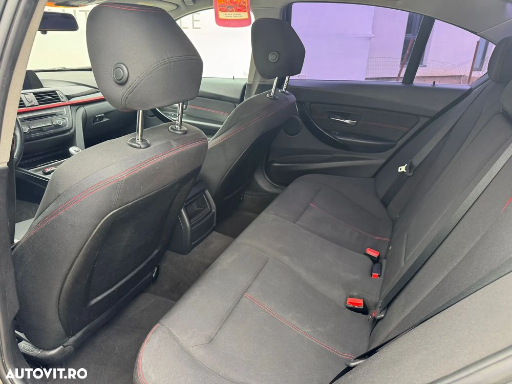 BMW Seria 3 318d - 10