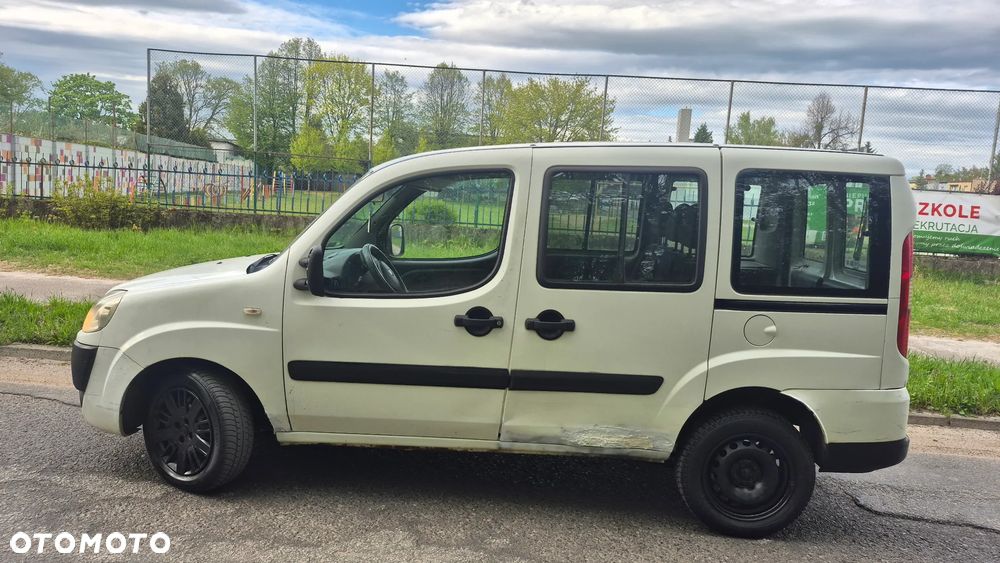 Fiat Doblo 5-osobowy - 4