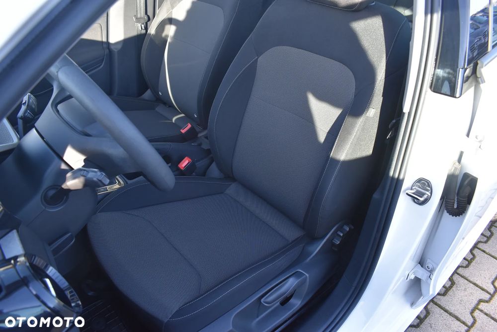 Skoda Fabia 1.0 Ambition - 11