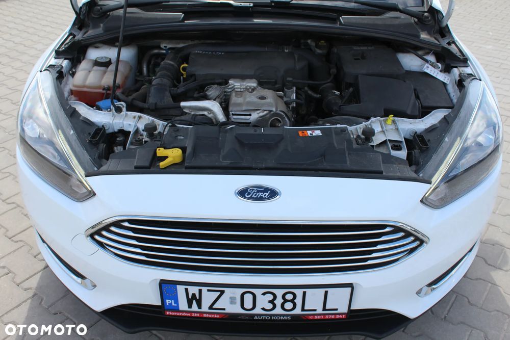 Ford Focus 1.0 EcoBoost Titanium - 26