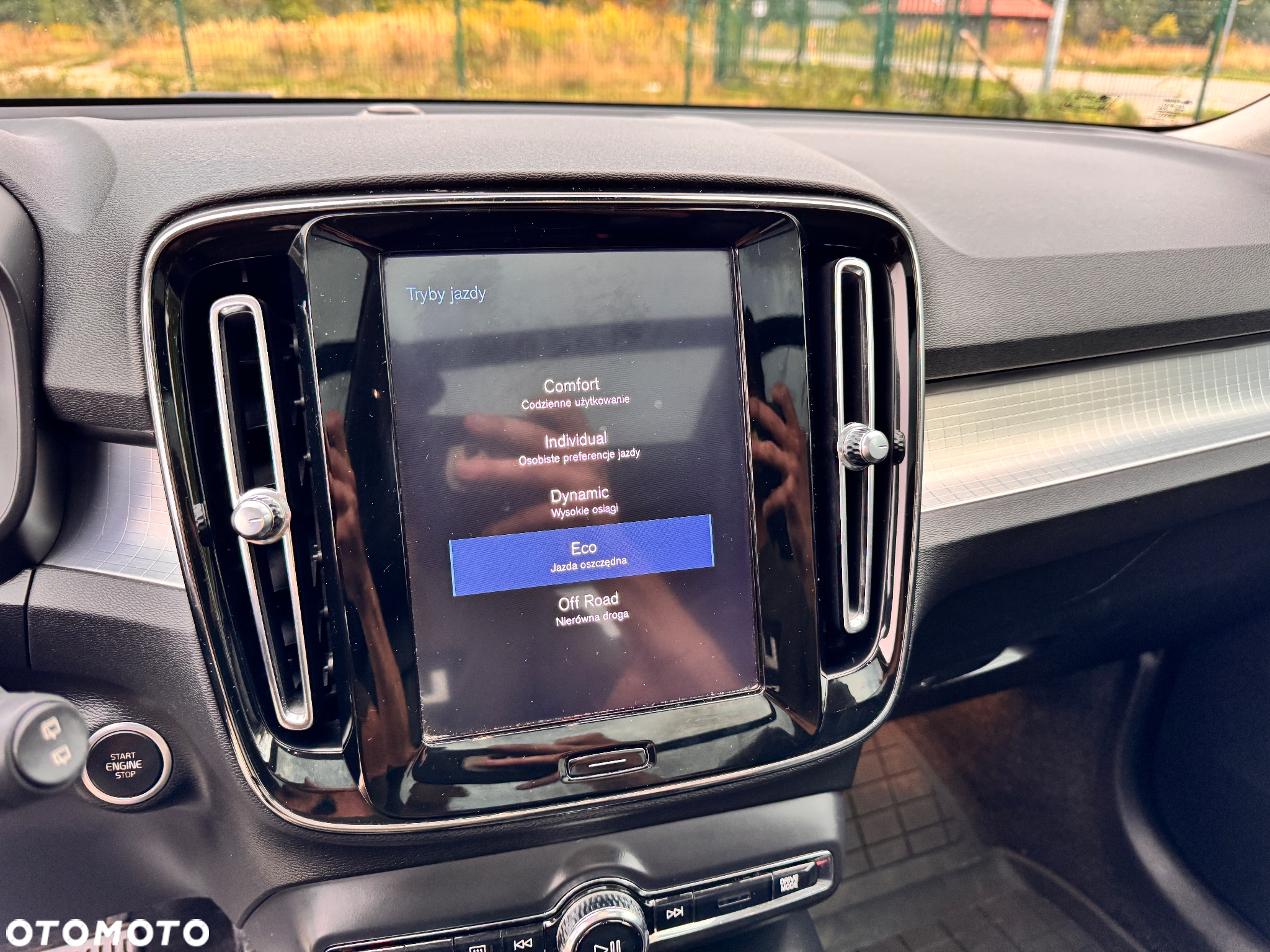 Volvo XC 40 T5 AWD Geartronic Momentum Pro - 25