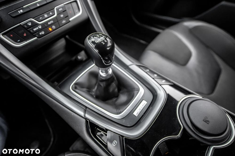 Ford Mondeo Turnier 2.0 TDCi Start-Stopp Titanium - 33