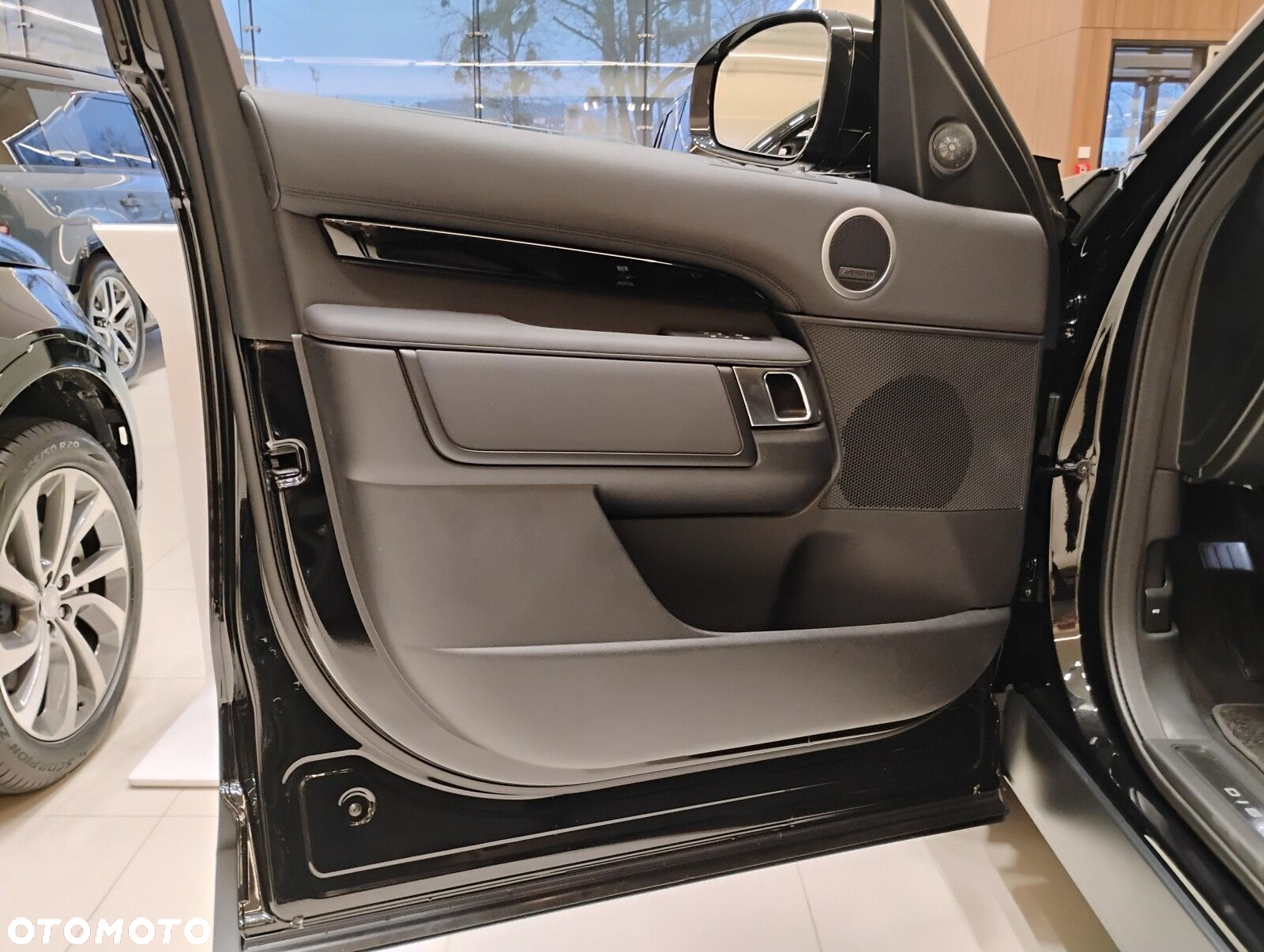 Land Rover Discovery - 12