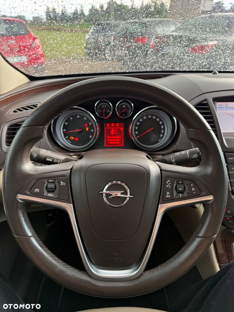 Opel Insignia 2.8 V6 Turbo 4x4 Innovation - 24