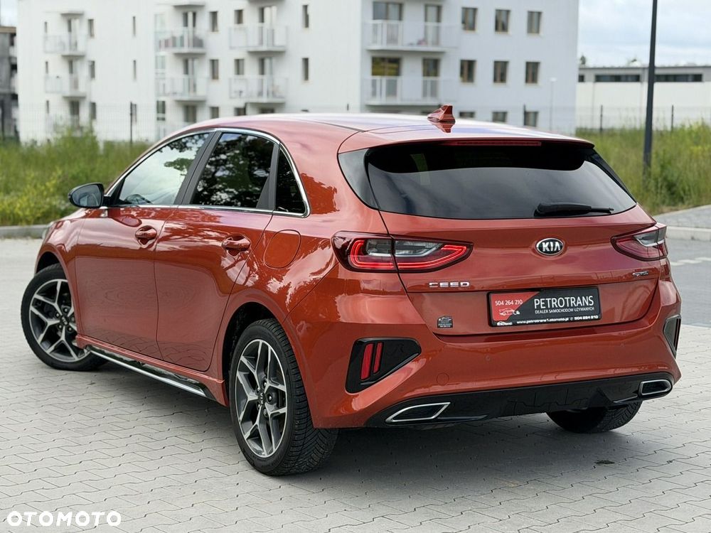 Kia Ceed 1.6 CRDi (48V Mild-Hybrid) DCT7 GT Line - 8