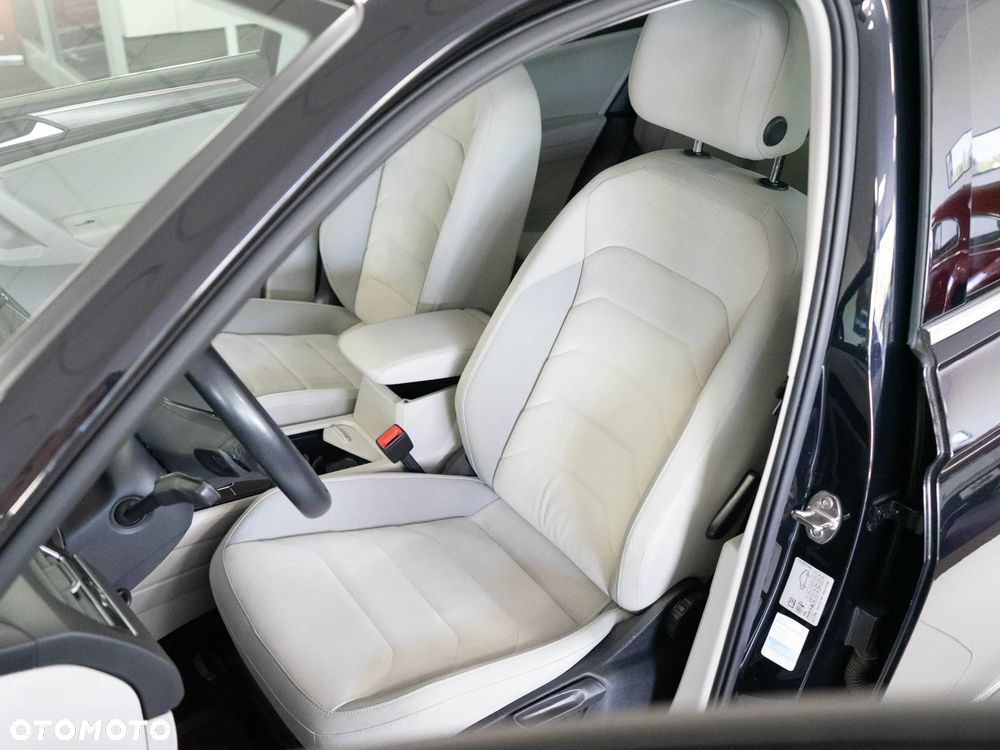 Volkswagen Tiguan 2.0 TDI SCR Elegance DSG - 28