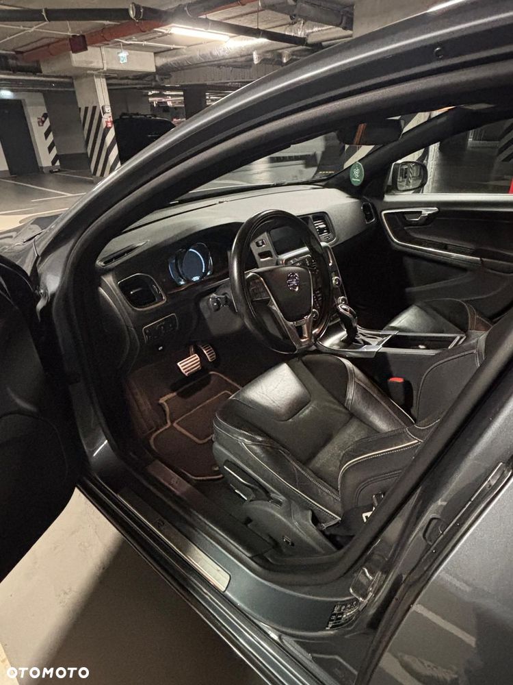 Volvo S60 T5 Drive-E R-Design Momentum - 5