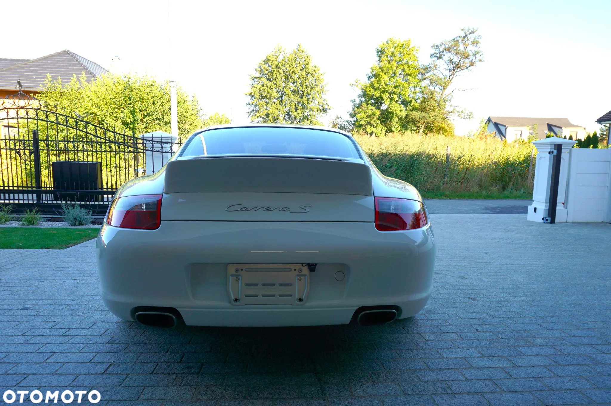 Porsche 911 Carrera 4 Tiptronic S - 8