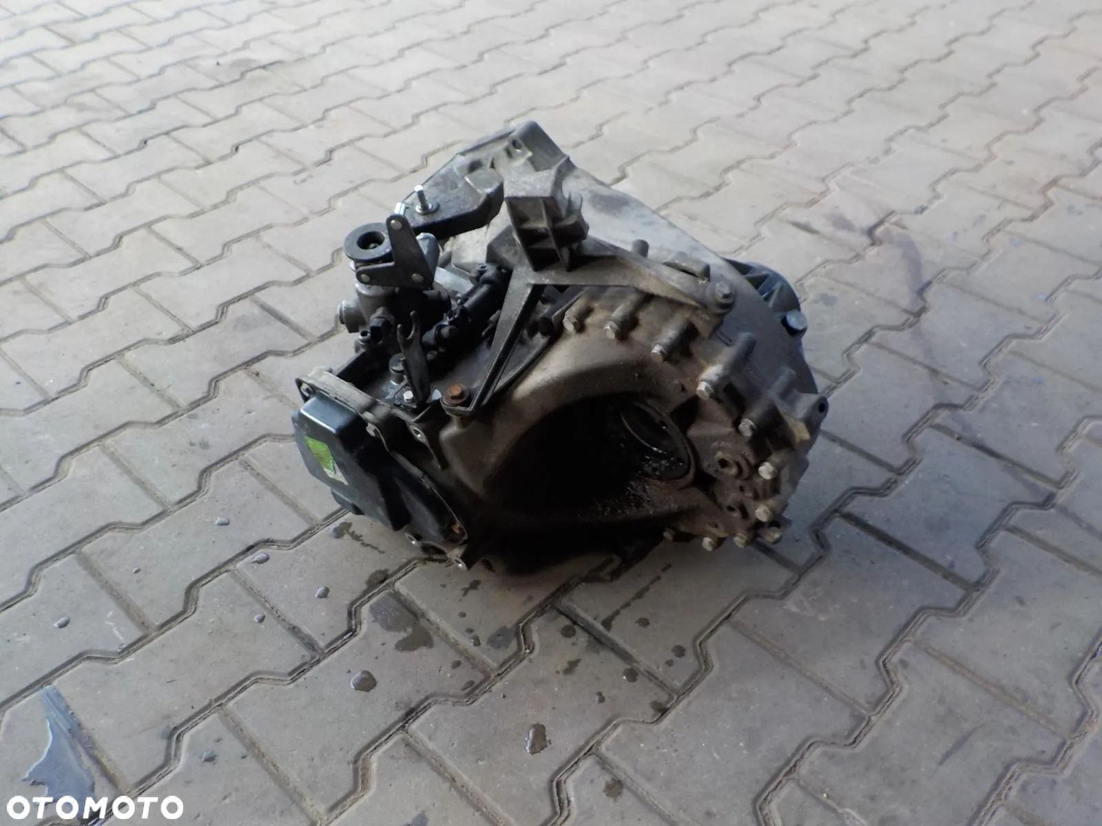 VW T5 1.9 TDI 5B SKRZYNIA BIEGÓW SPRAWDZONA JQW - 1