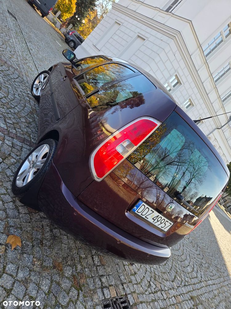 Skoda Roomster 1.6 16V Comfort - 22