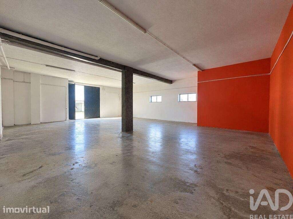 Hangar em Seia, São Romão e Lapa dos Dinheiros de 143,00 m2 - Grande imagem: 5/6