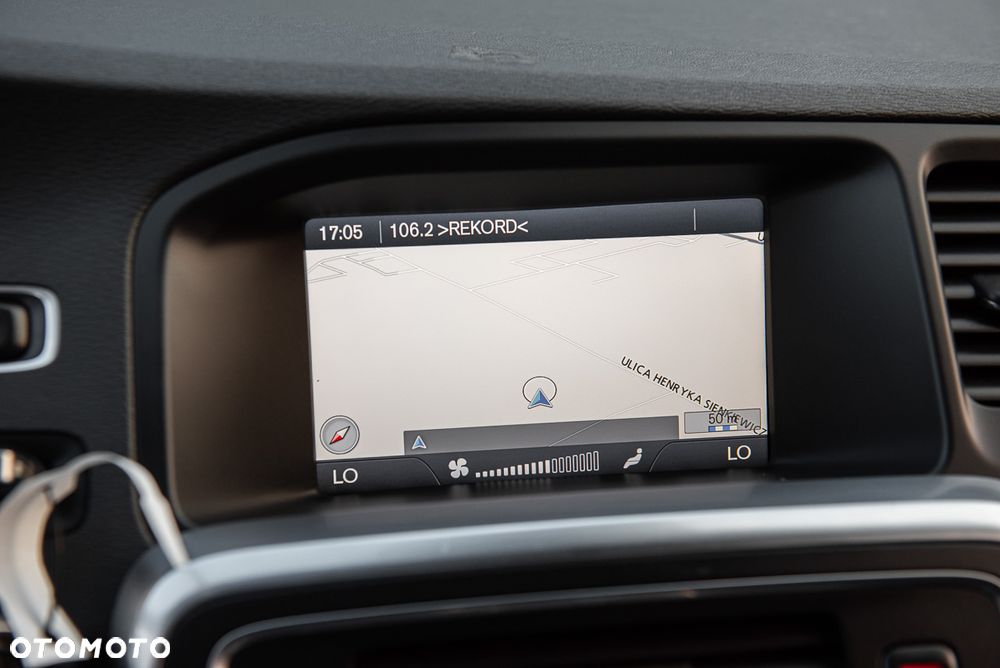 Volvo V60 D3 Geartronic Summum - 23