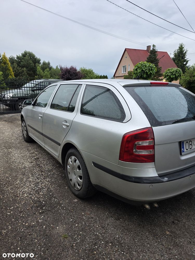 Skoda 105 - 3