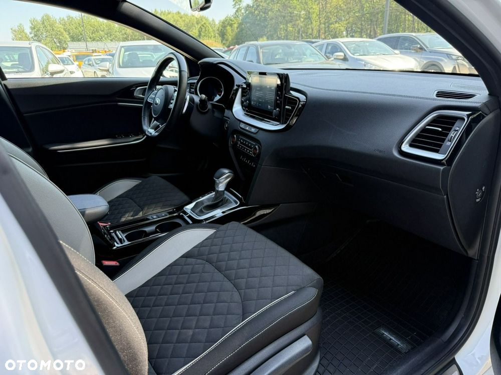 Kia ProCeed 1.4 T-GDI GT Line DCT - 16