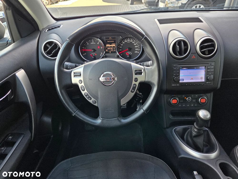 Nissan Qashqai 2.0 dCi DPF acenta - 19