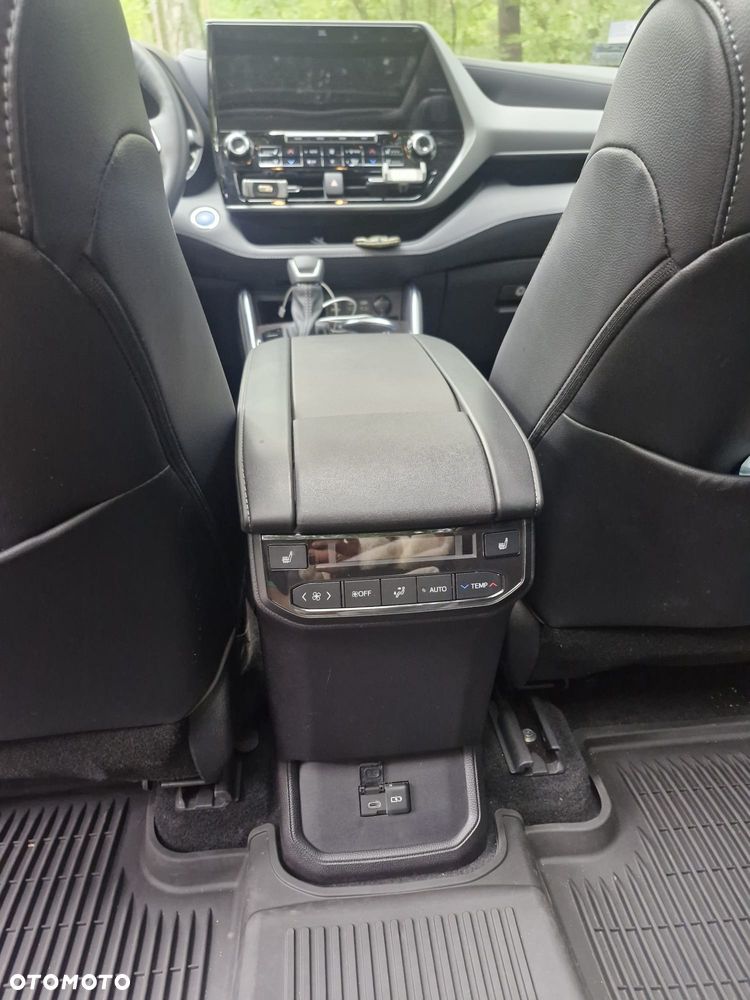 Toyota Highlander 2.5 Hybrid Executive - 21