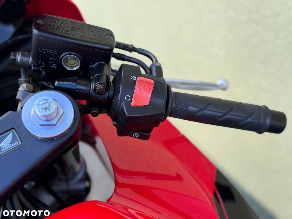 Honda CBR - 36