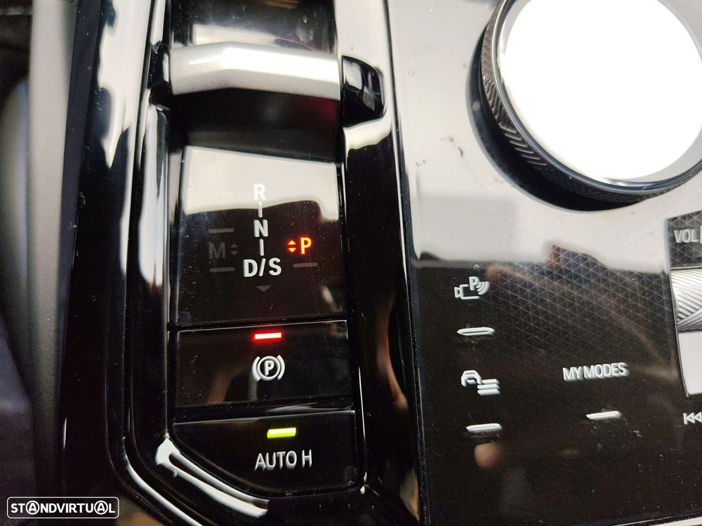 BMW 520 d Pack Desportivo M - 32