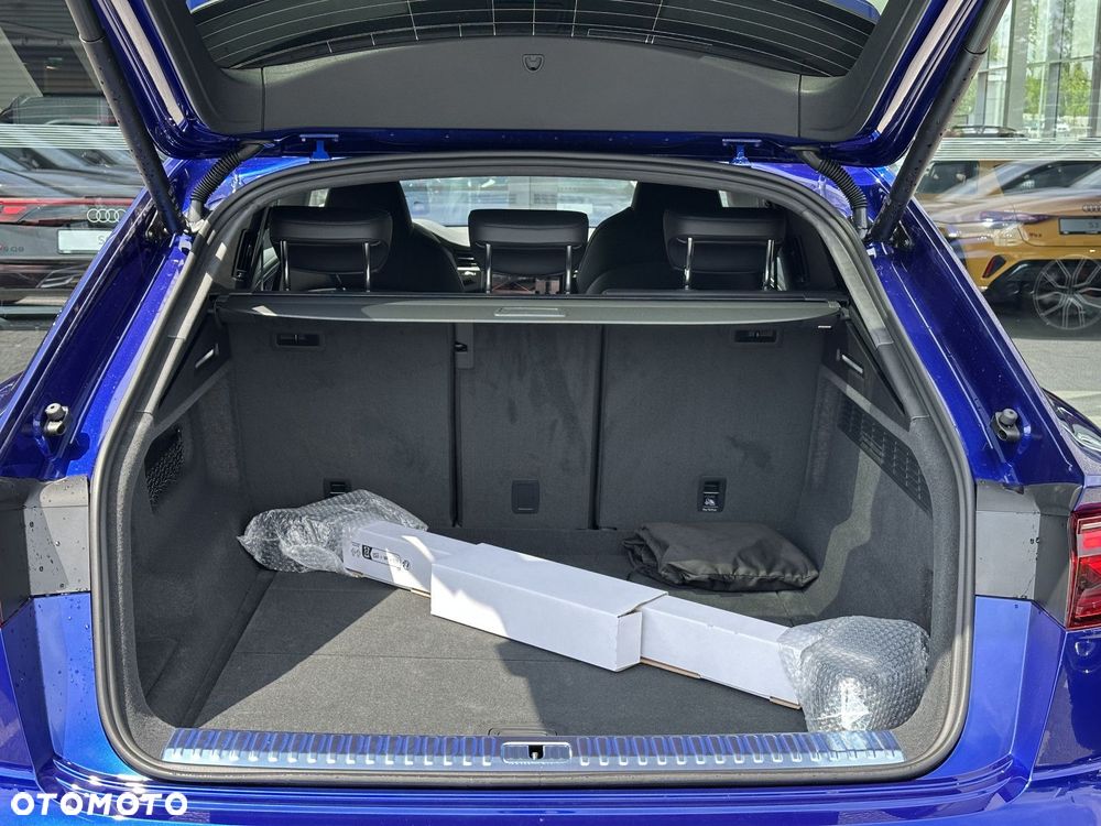 Audi RS Q8 - 10